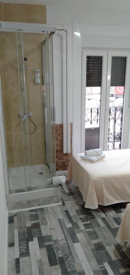 Hostal Noche Y Dia Мадрид Екстериор снимка