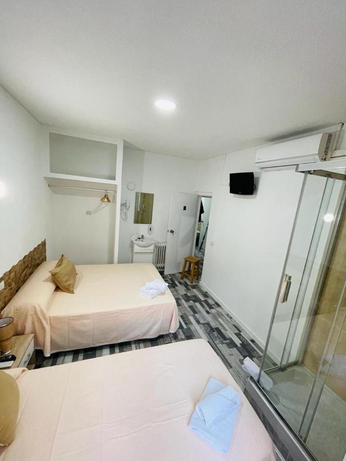 Hostal Noche Y Dia Мадрид Екстериор снимка