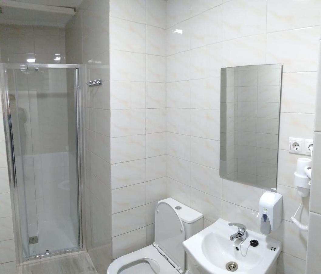 Hostal Noche Y Dia Мадрид Екстериор снимка