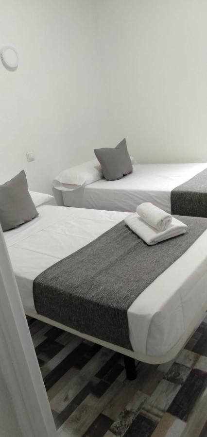 Hostal Noche Y Dia Мадрид Екстериор снимка