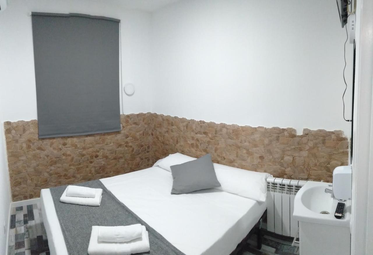Hostal Noche Y Dia Мадрид Екстериор снимка